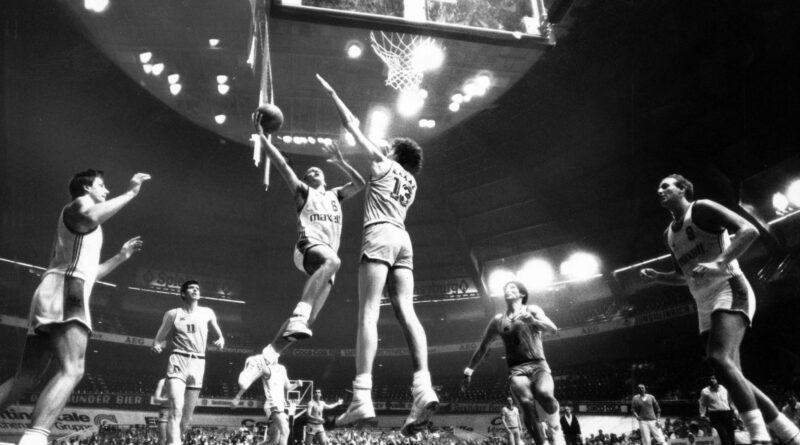 Ελληνικό μπάσκετ